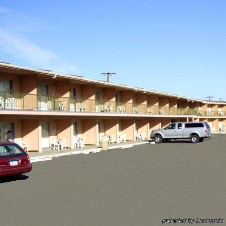 יומה Royal Motor Inn מראה חיצוני תמונה