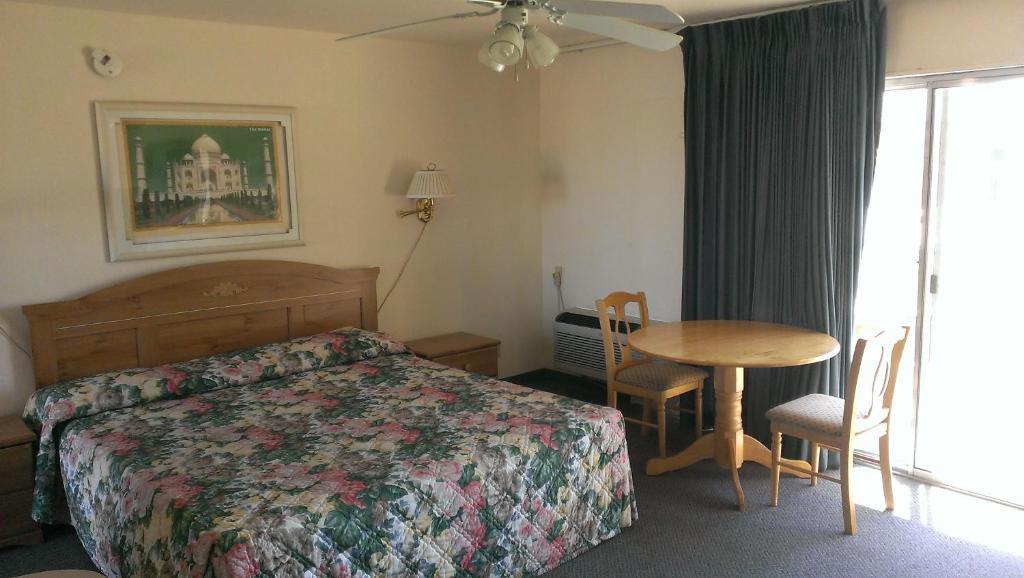 יומה Royal Motor Inn חדר תמונה